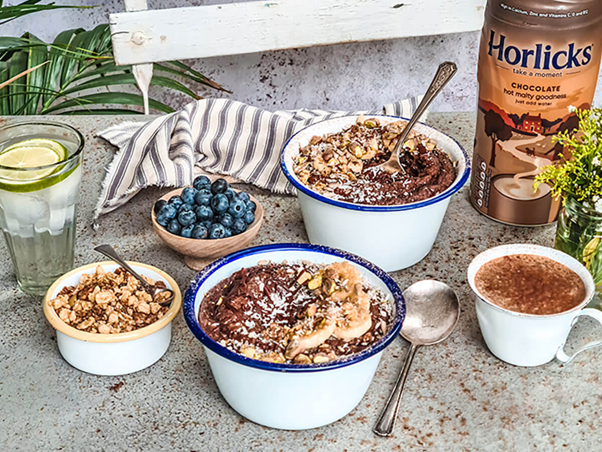 Chocolate and coconut baked oats